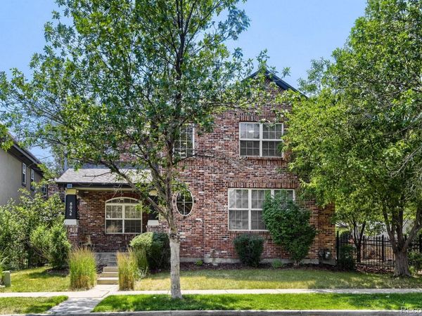 8054 E 9th Avenue , Denver, CO 80230