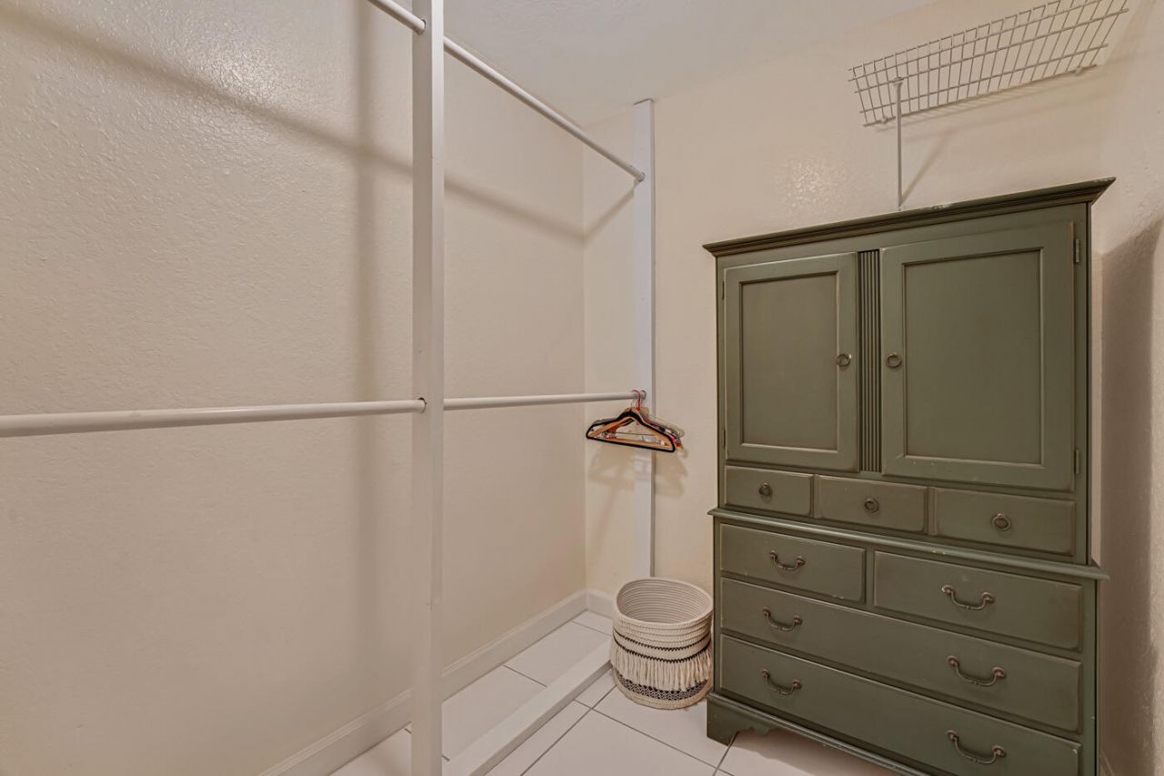 427 Las Palmas Street, Royal Palm Beach, FL 33411 Photo