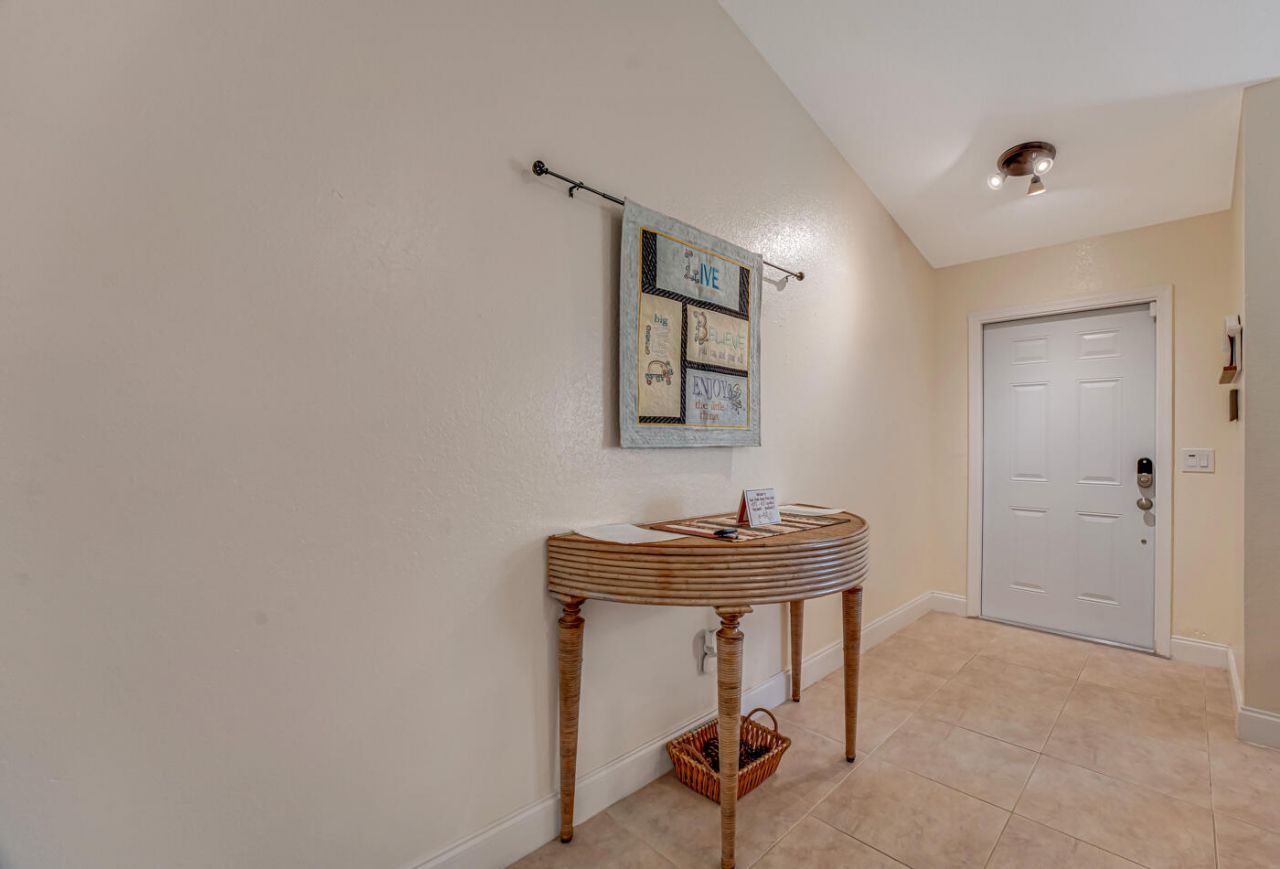 427 Las Palmas Street, Royal Palm Beach, FL 33411 Photo