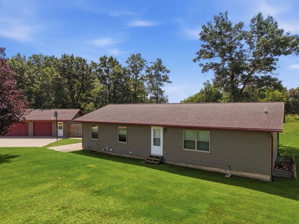65391 142nd Avenue, Wabasha, MN 55981