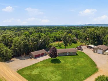 65391 142nd Avenue, Wabasha, MN 55981