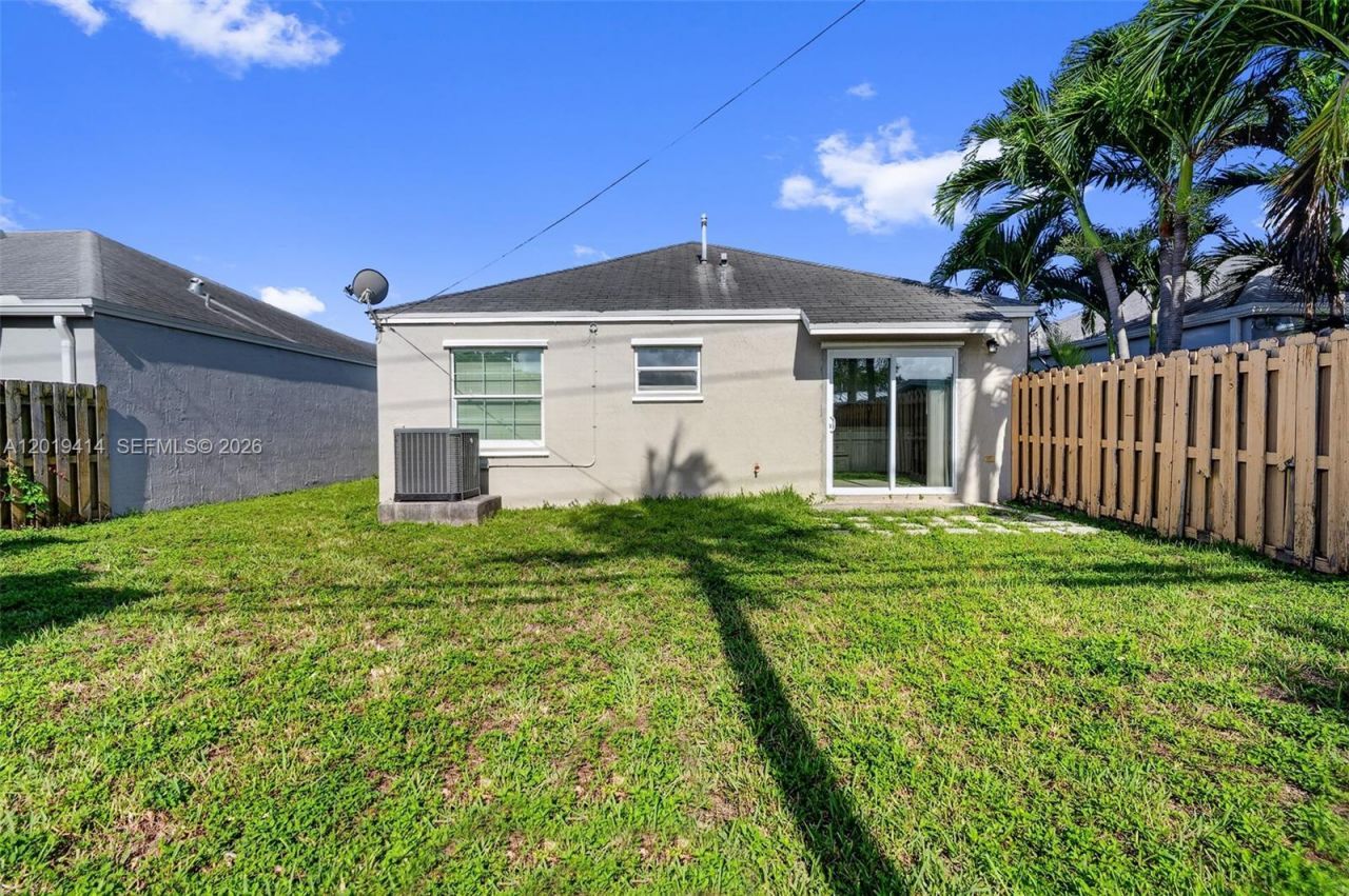 20841 SW 103rd Ct , Cutler Bay, FL 33189 Photo
