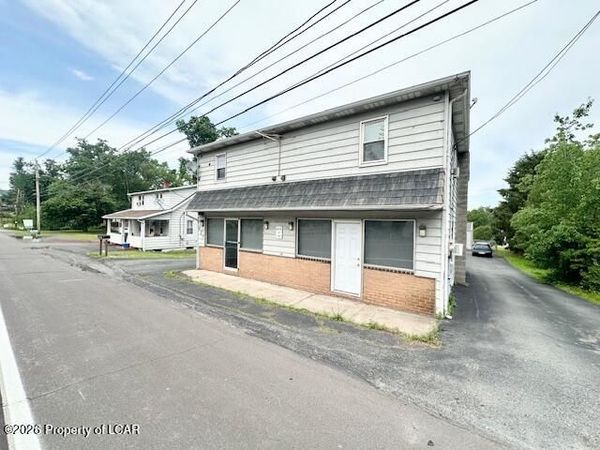 427 N Hunter Highway, Drums, PA 18222