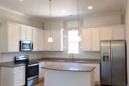 855 Rosa Circle photo 4