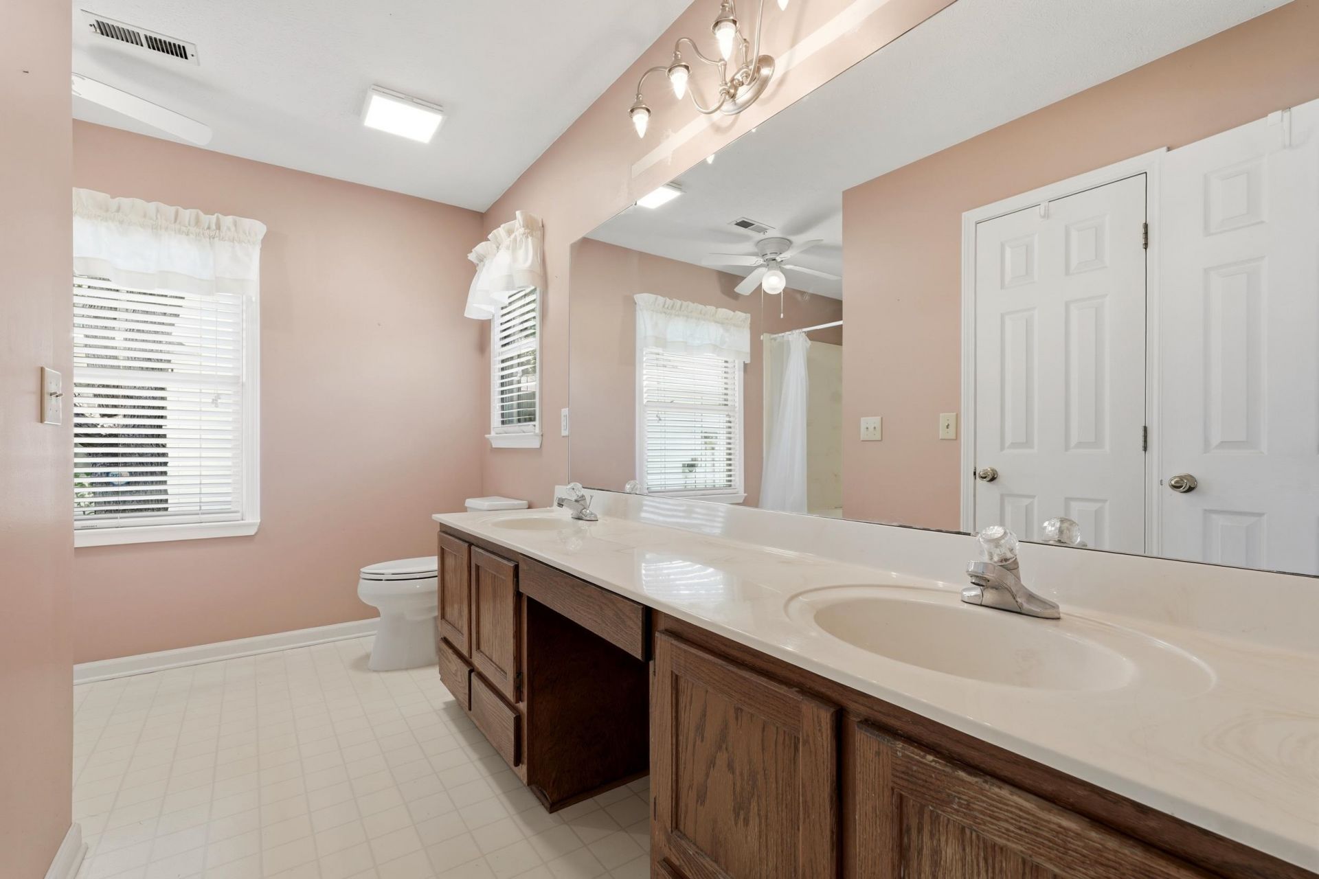 415 Lake Park Dr.  Photo 11