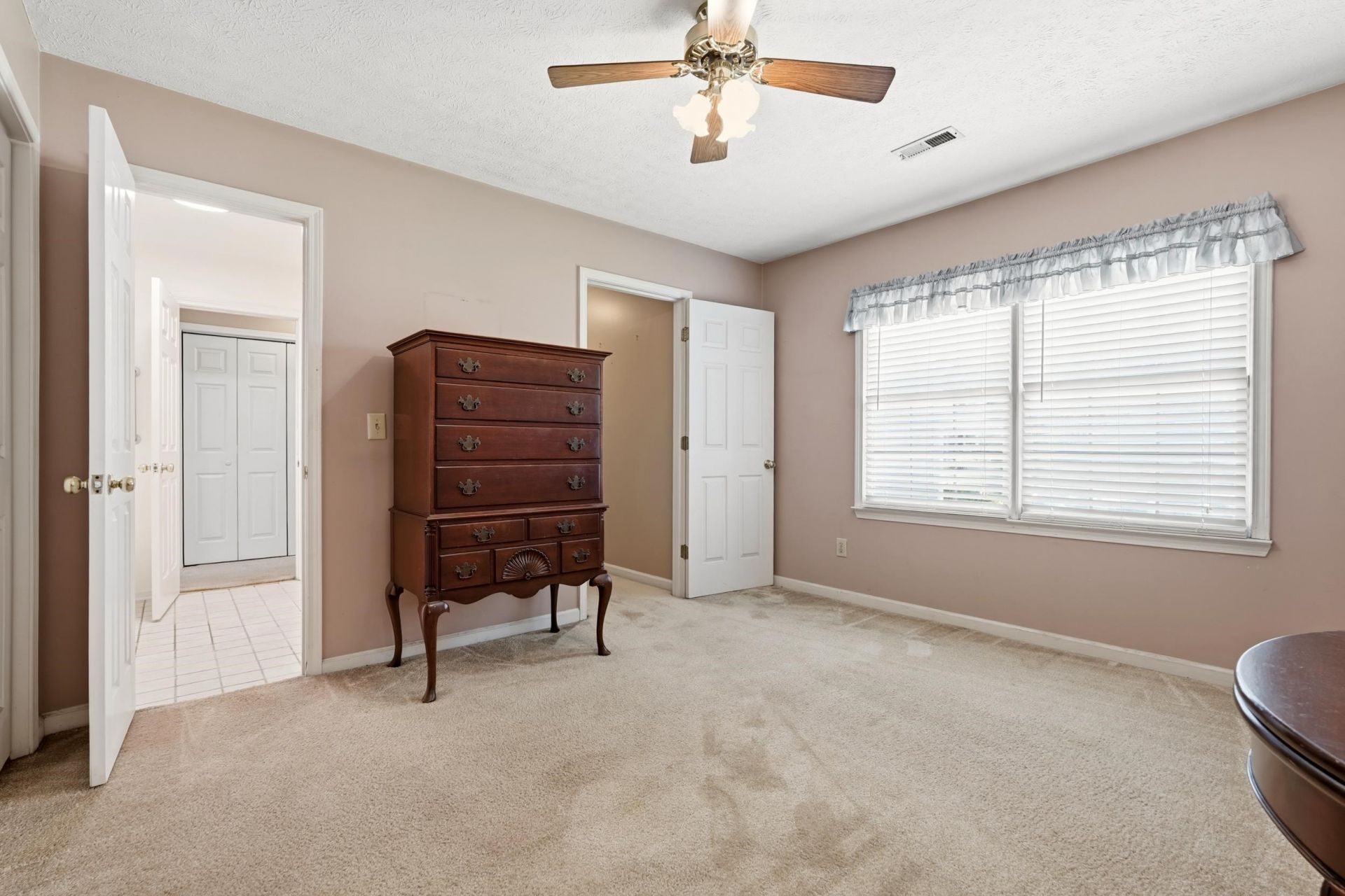 415 Lake Park Dr.  Photo 16