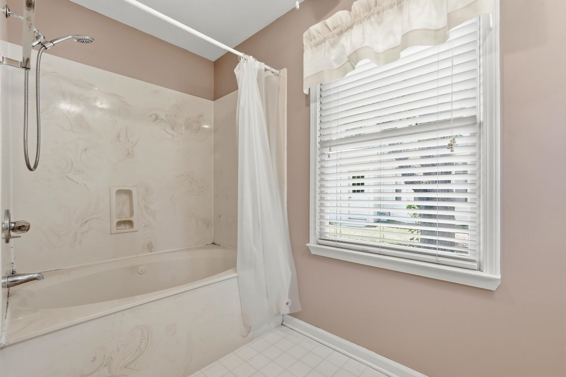 415 Lake Park Dr.  Photo 17