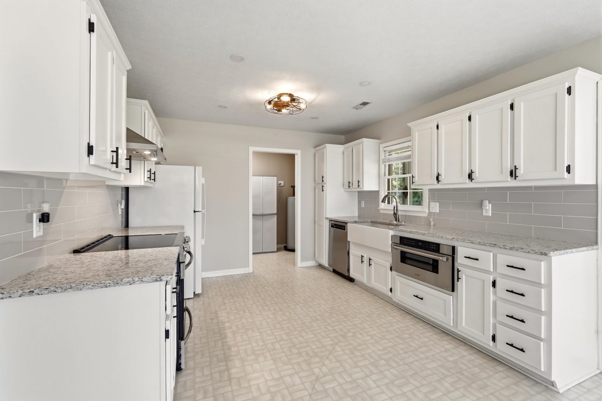 415 Lake Park Dr.  Photo 4