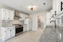415 Lake Park Dr.  photo 4