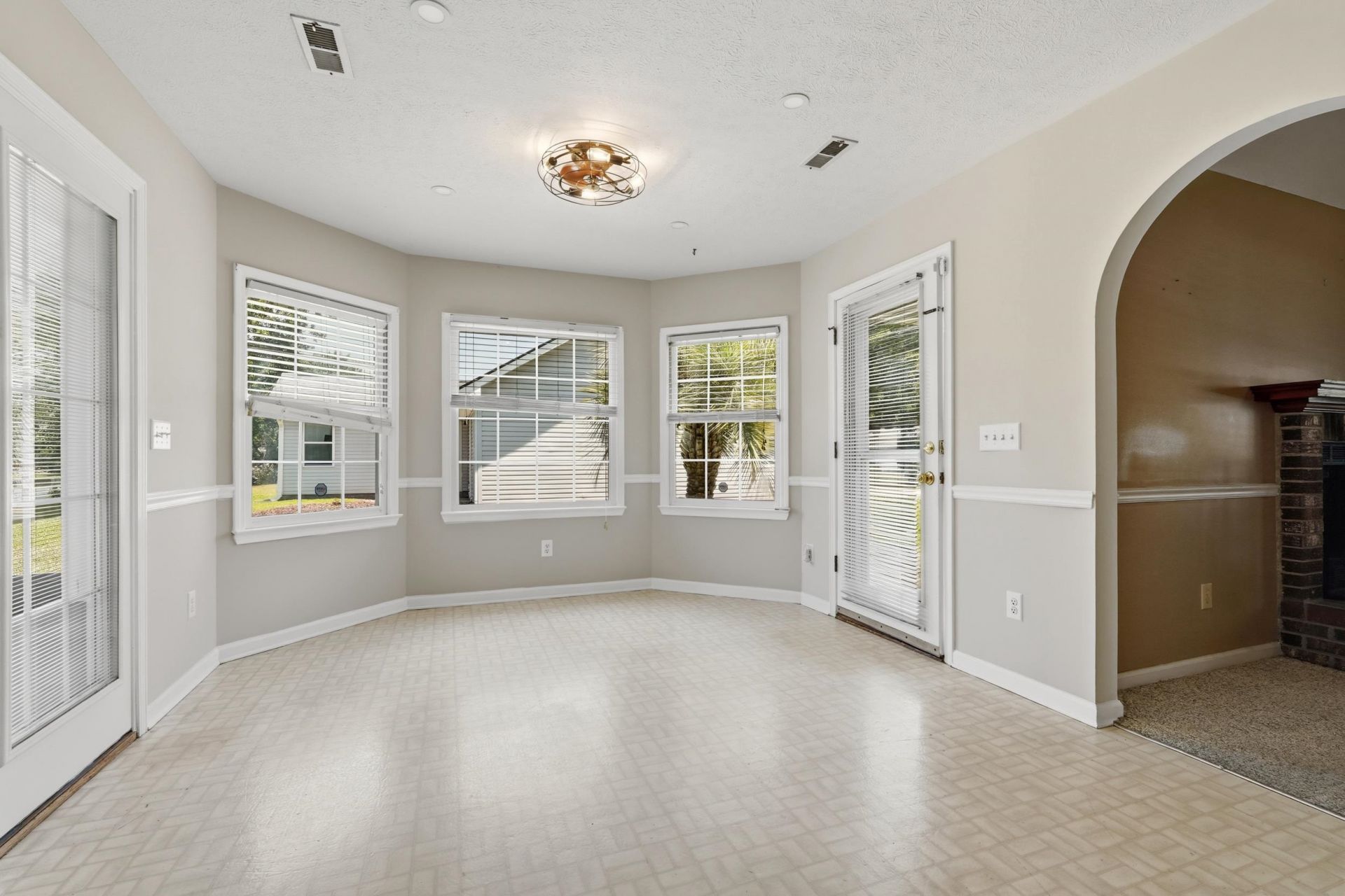 415 Lake Park Dr.  Photo 7