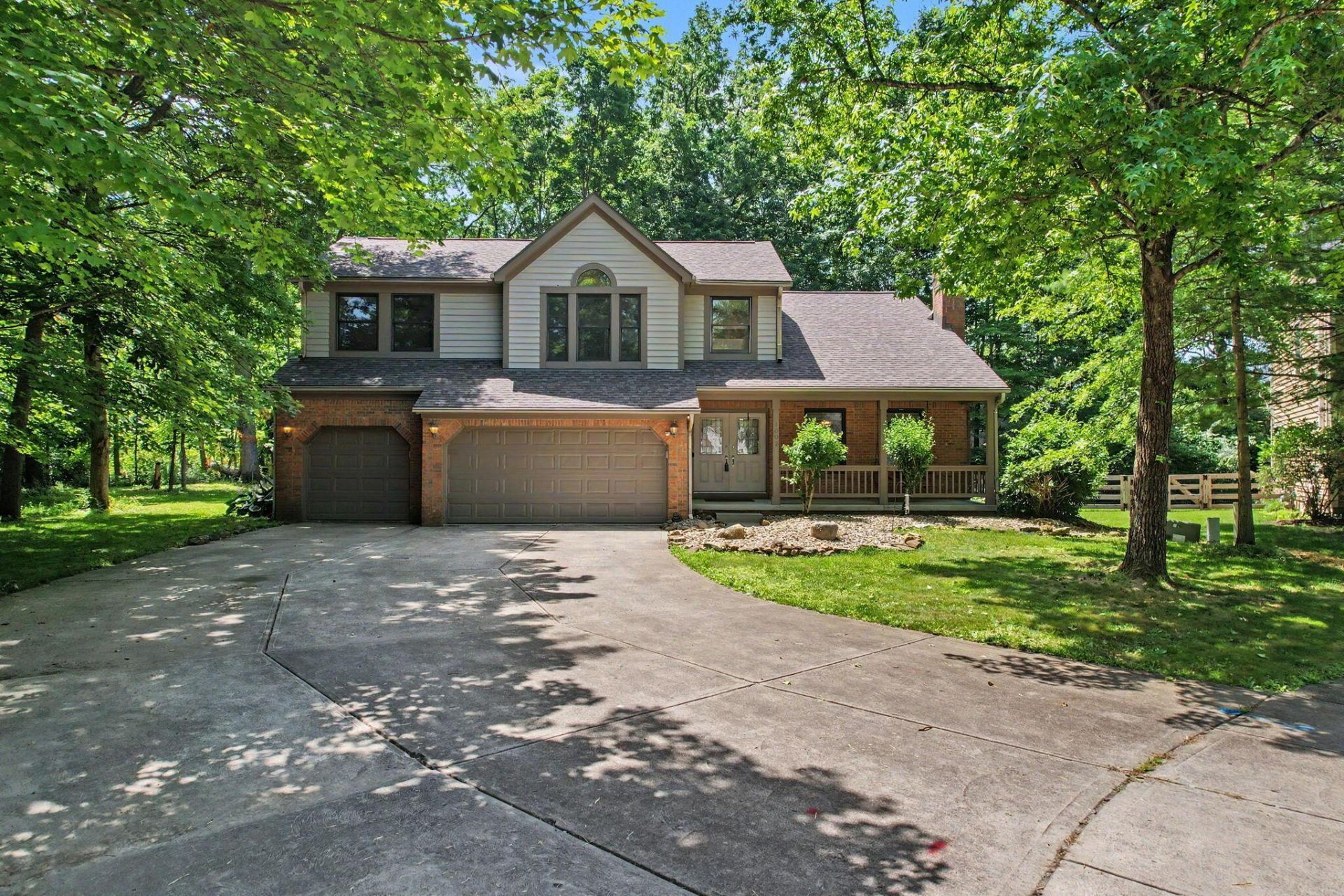 1002 Sugar Hill Place, Columbus, OH 43230 Main Photo