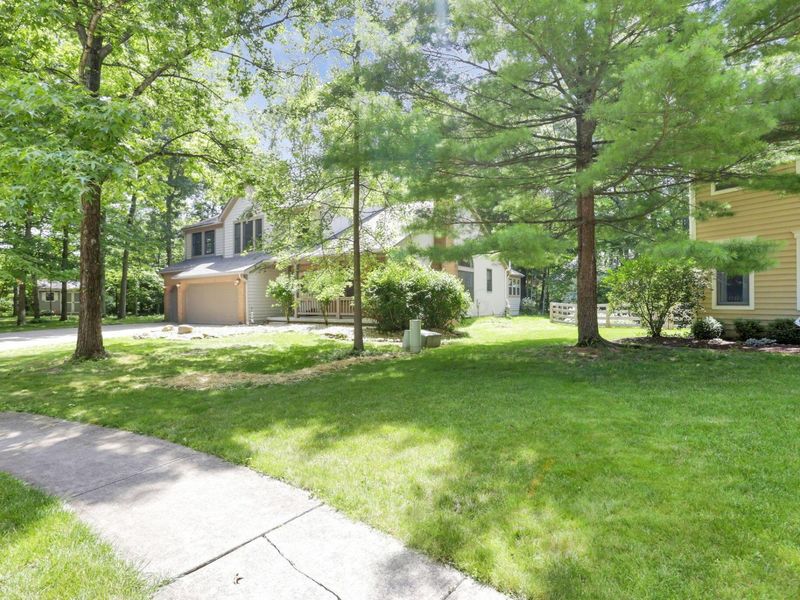 1002 Sugar Hill Place, Columbus, OH 43230 Photo 3