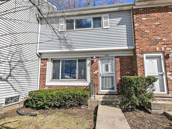 426 Greentree Lane , Bolingbrook, IL 60440