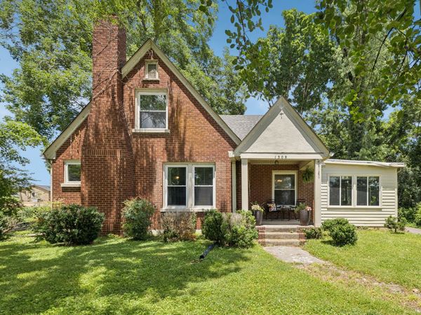 1308 Hampshire Pike, Columbia, TN 38401