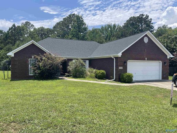 114 Jewell Cobb Court, Owens Cross Roads, AL 35763
