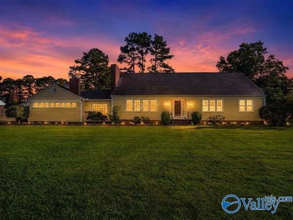2004 Stratford Road SE, Decatur, AL 35601