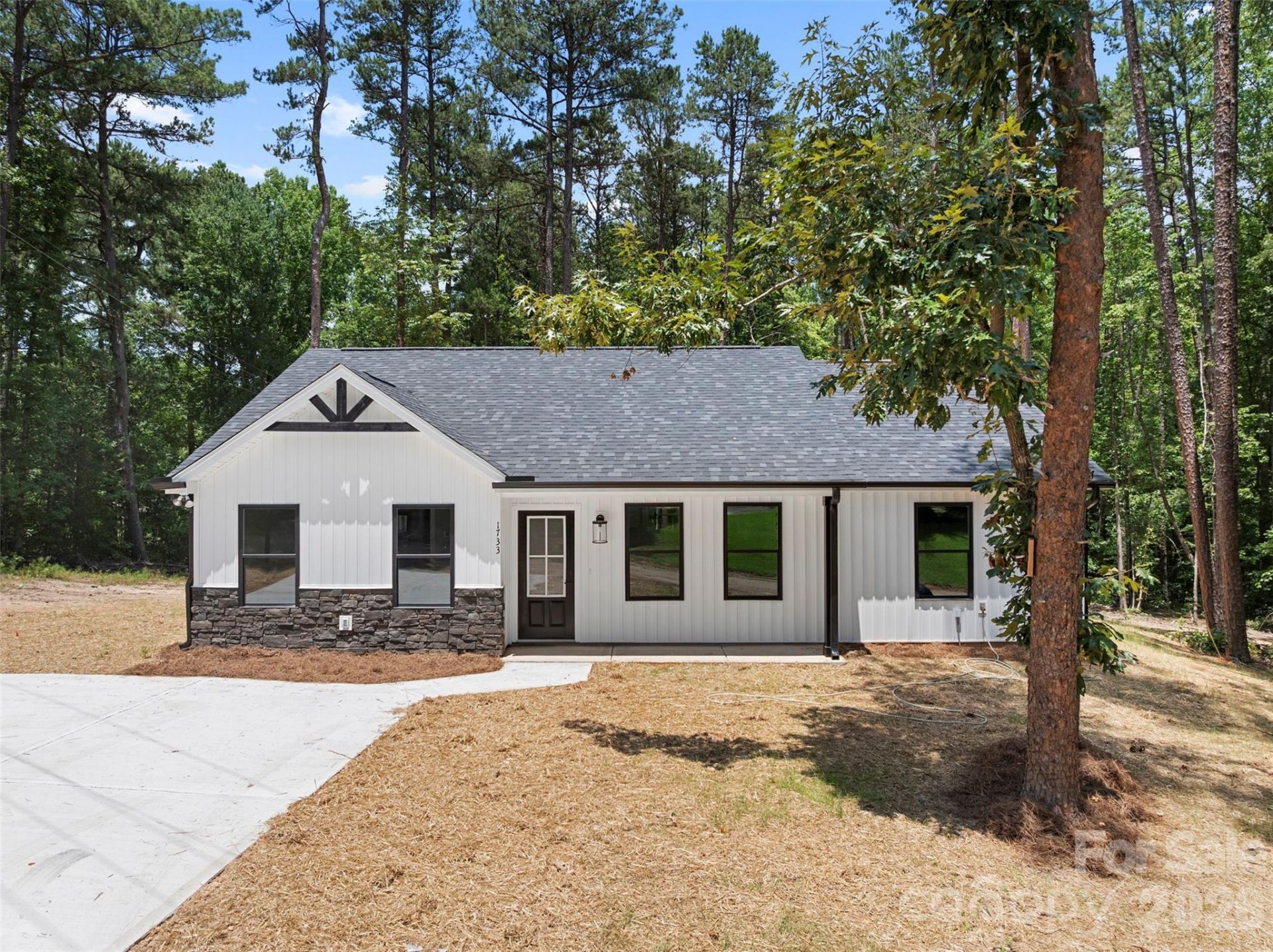 1733 Rollingwood Drive, Kannapolis, NC 28081 Main Photo