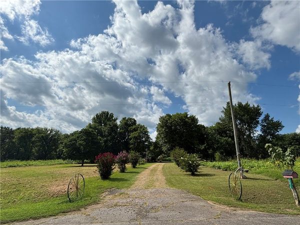 16413 Highway 307 , Briggsville, AR 72827