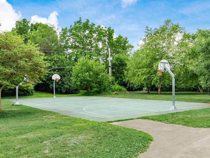 149 W Pacemont Road, Columbus, OH 43202 Photo 30