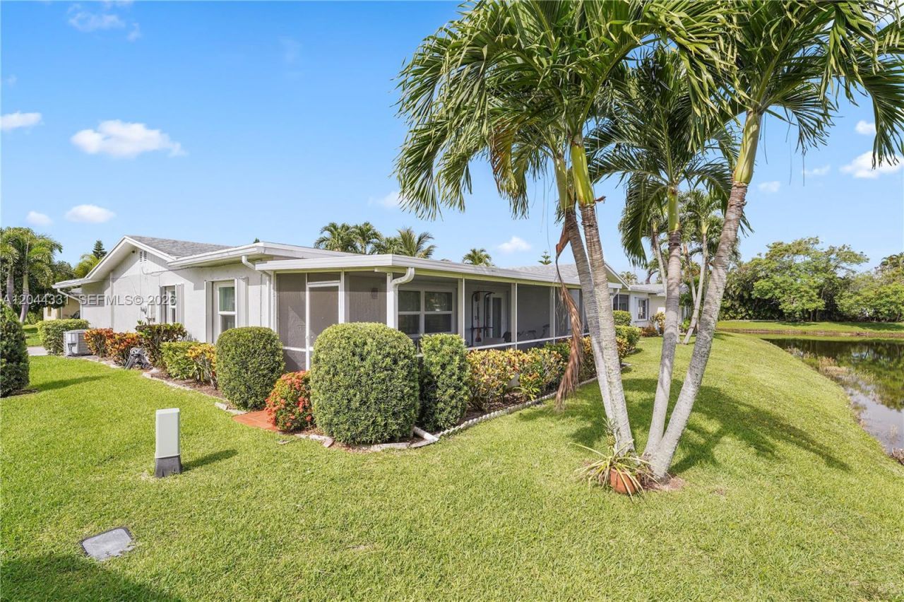 14307 Amapola Dr, Delray Beach, FL 33484 Photo