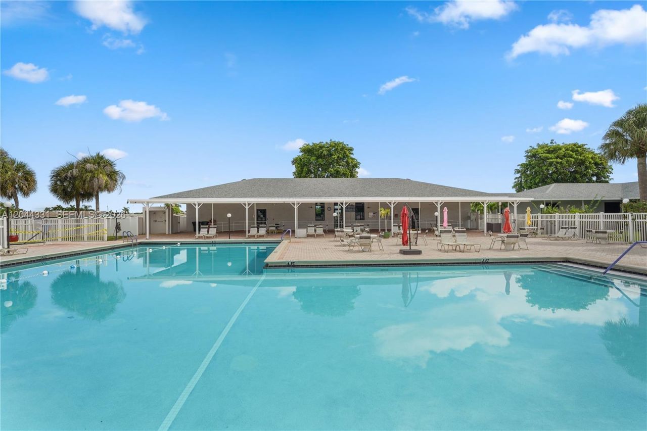14307 Amapola Dr, Delray Beach, FL 33484 Photo