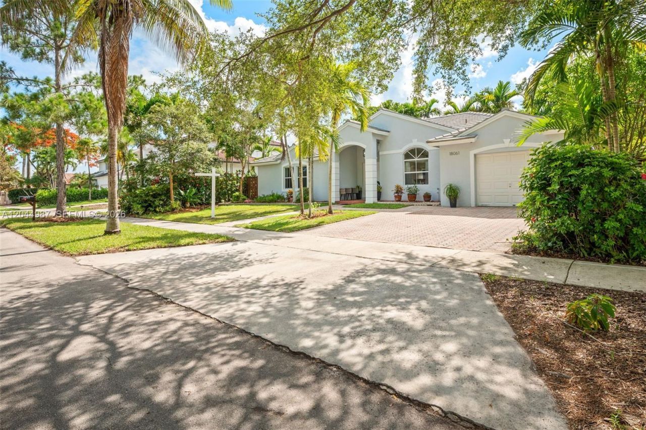 18061 SW 152nd Ct , Miami, FL 33187 Photo