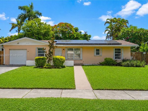 18103 SW 93rd Avenue , Palmetto Bay, FL 33157