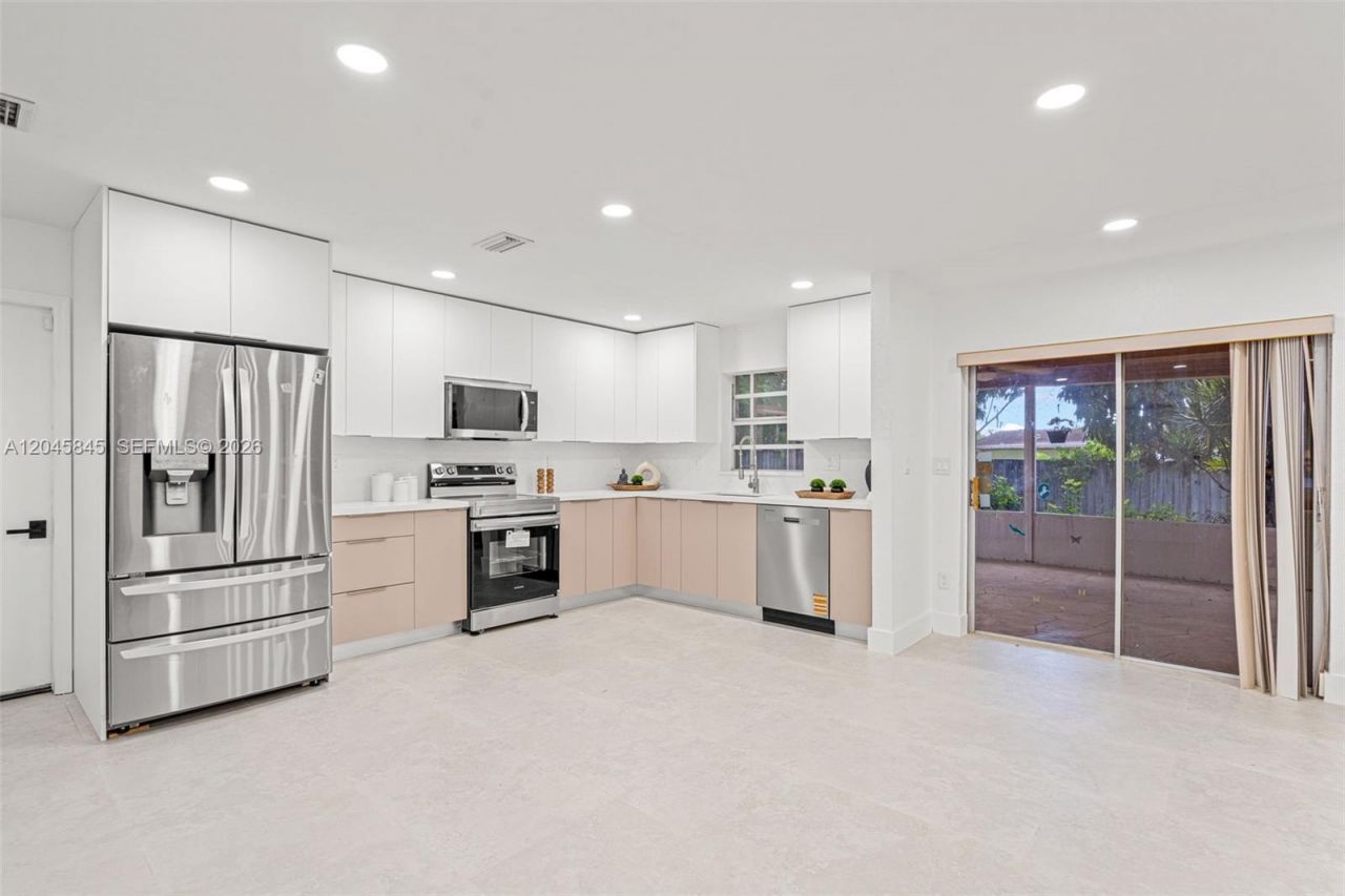 18103 SW 93rd Avenue, Palmetto Bay, FL 33157 Photo