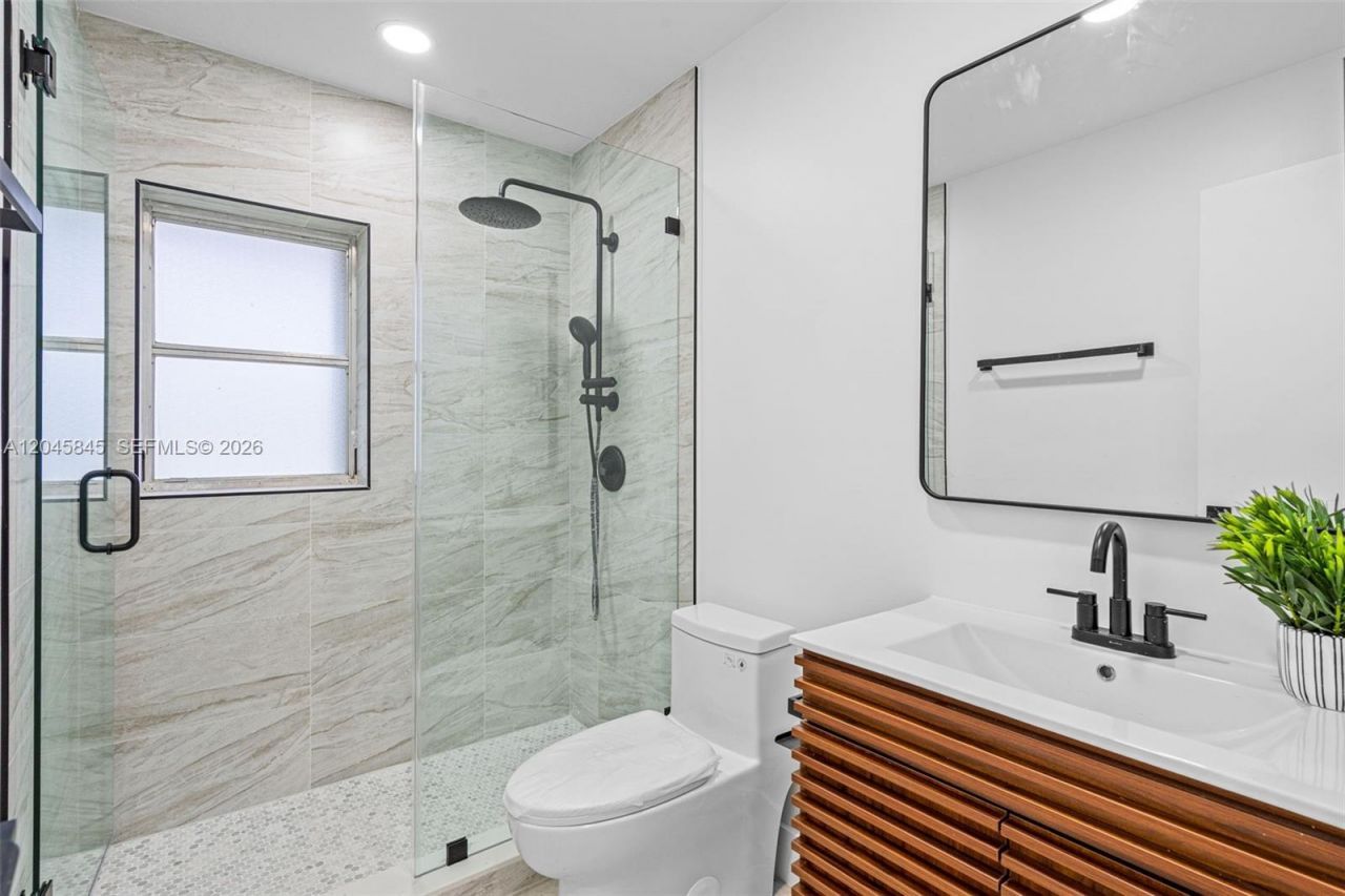 18103 SW 93rd Avenue, Palmetto Bay, FL 33157 Photo
