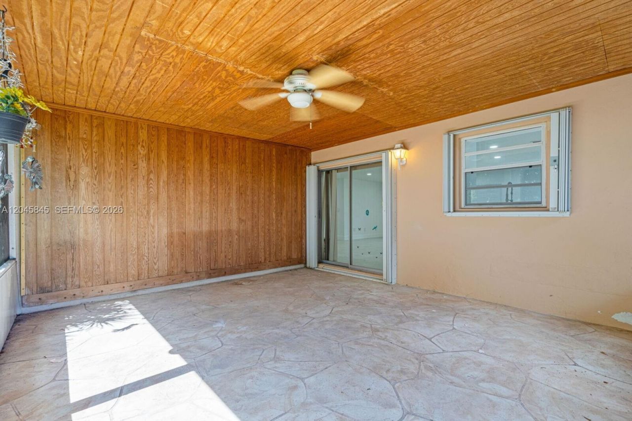 18103 SW 93rd Avenue, Palmetto Bay, FL 33157 Photo