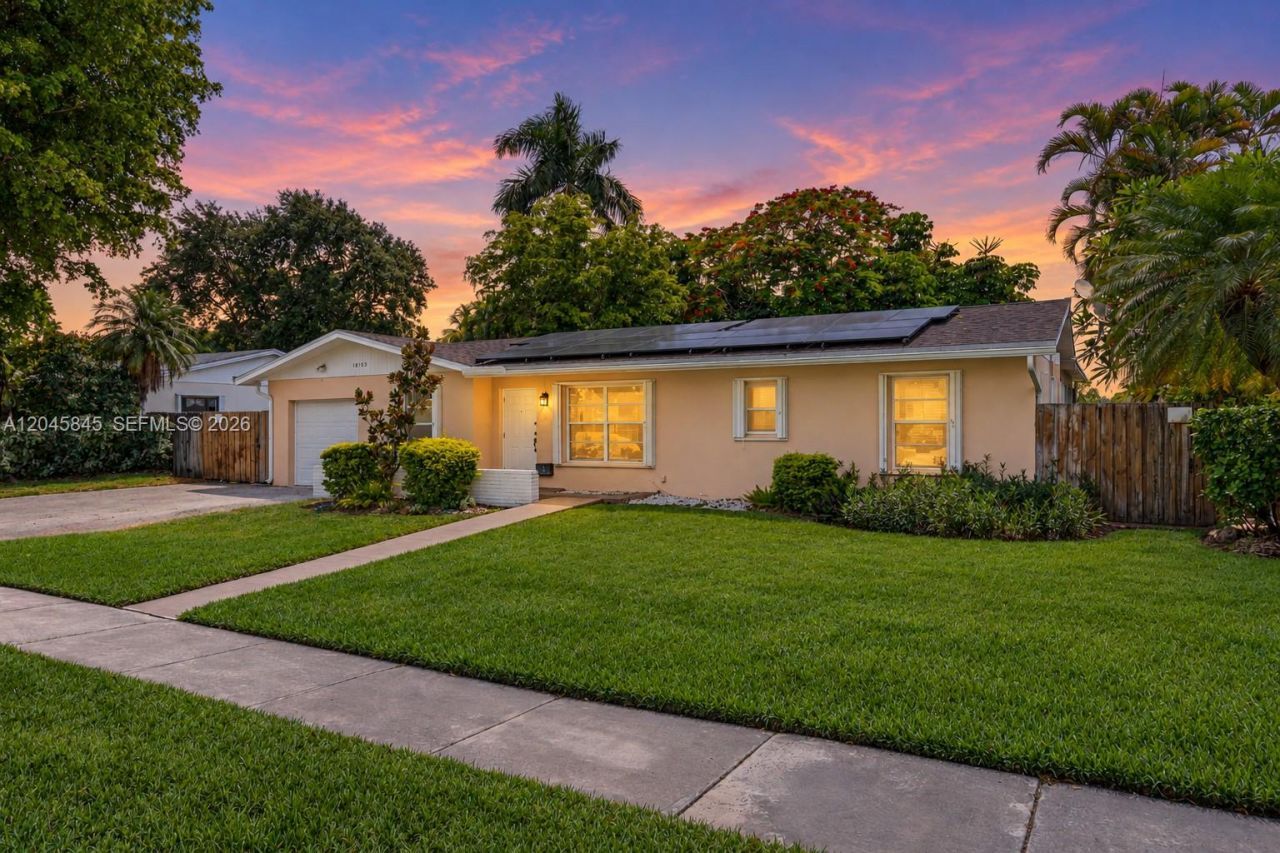 18103 SW 93rd Avenue, Palmetto Bay, FL 33157 Photo