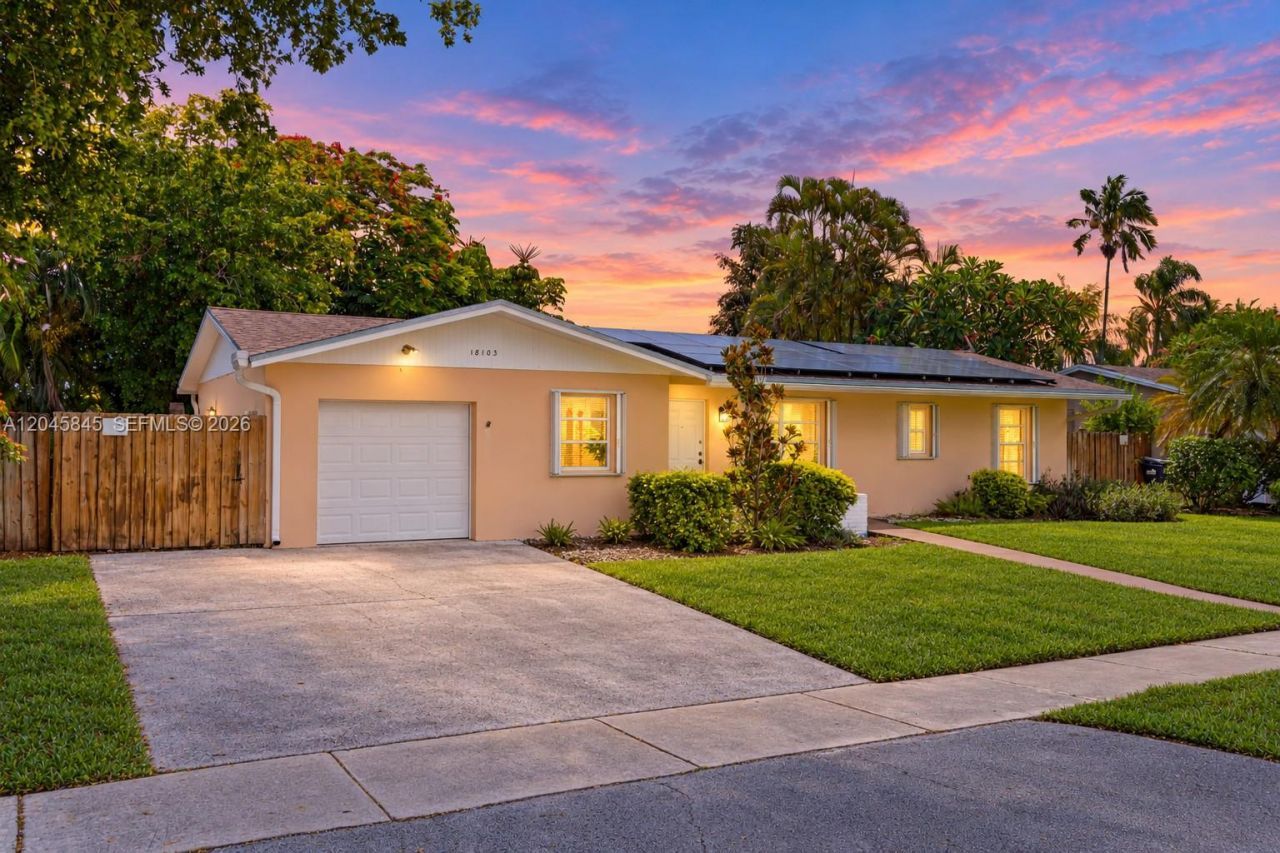 18103 SW 93rd Avenue, Palmetto Bay, FL 33157 Photo