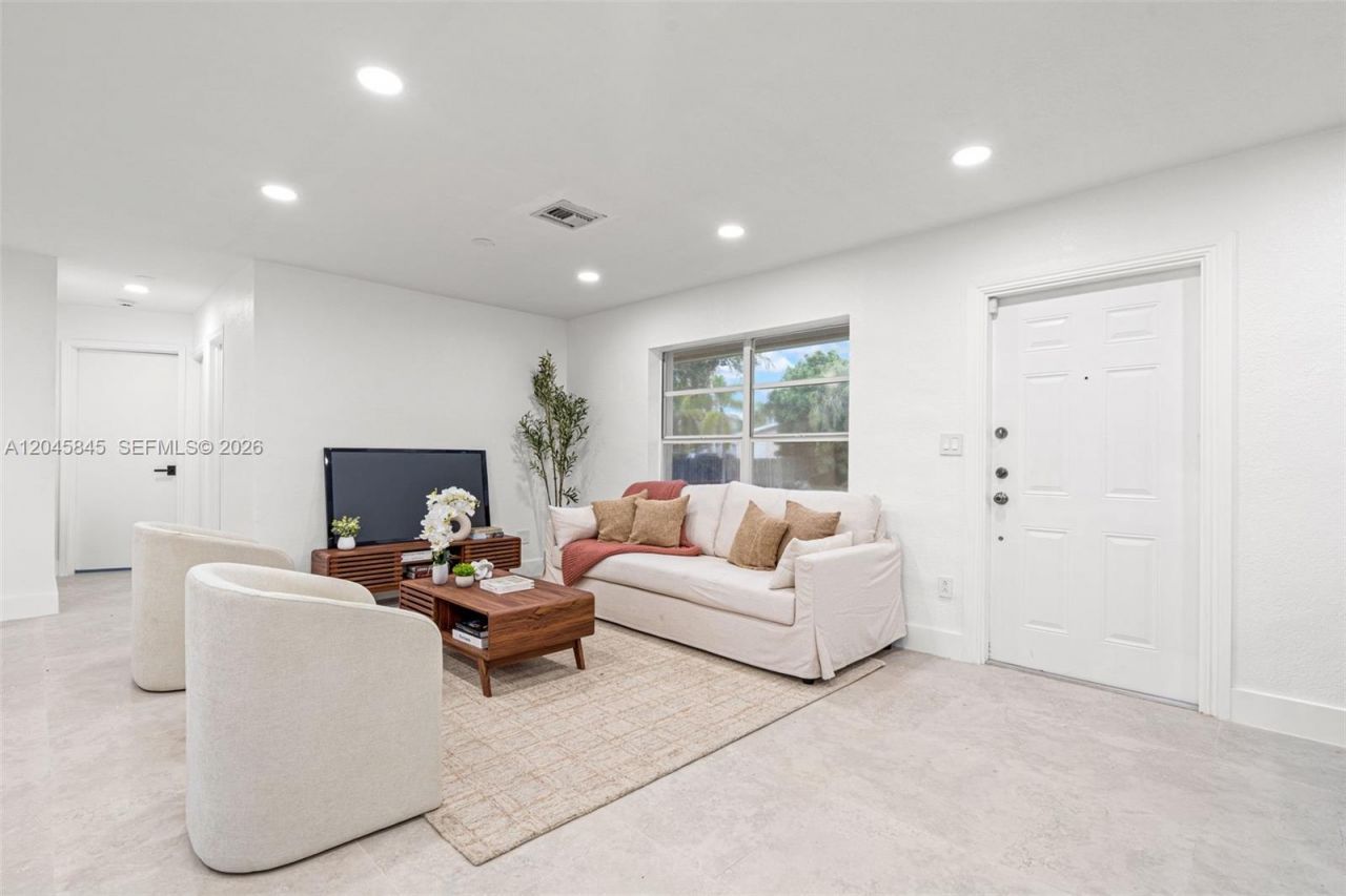 18103 SW 93rd Avenue, Palmetto Bay, FL 33157 Photo