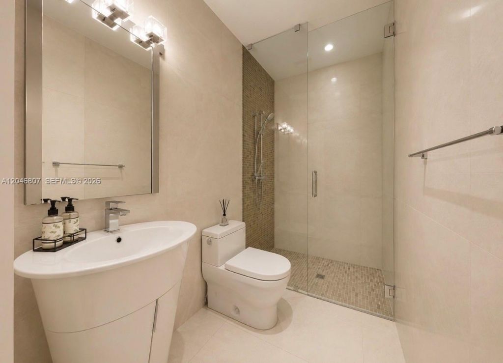 260 S Coconut Ln , Miami Beach, FL 33139 Photo