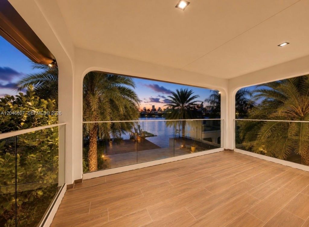 260 S Coconut Ln , Miami Beach, FL 33139 Photo