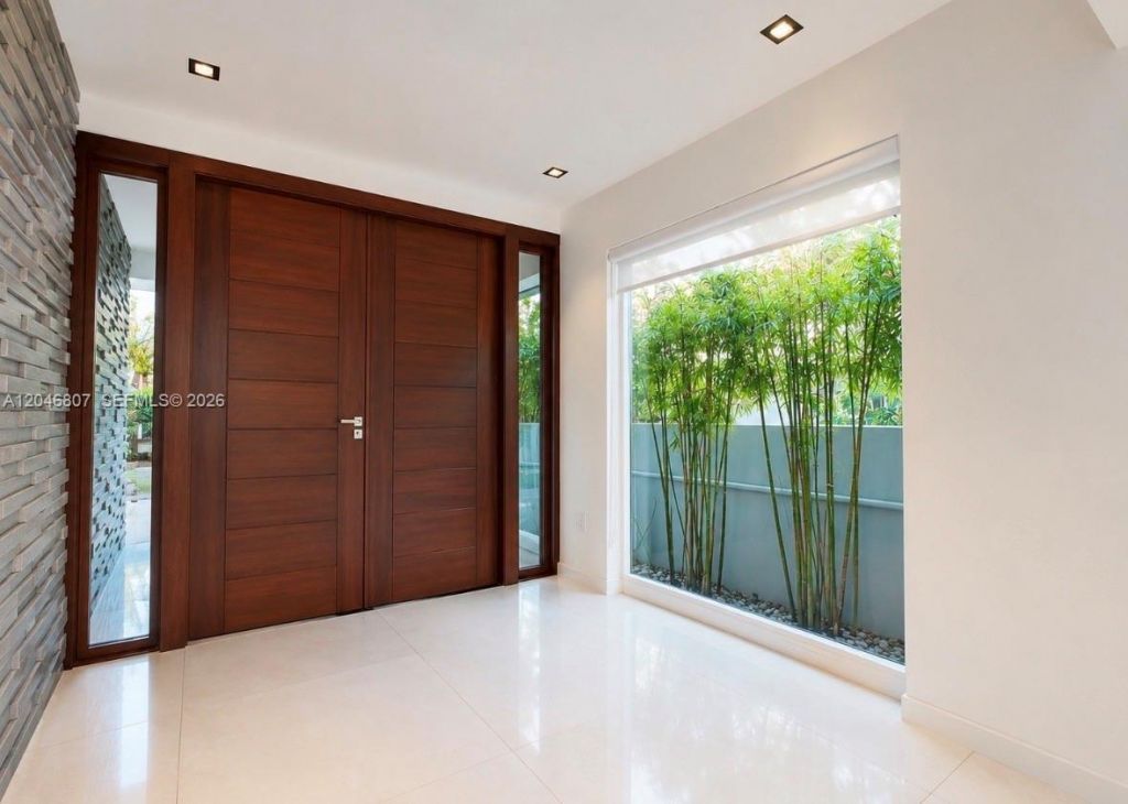 260 S Coconut Ln , Miami Beach, FL 33139 Photo
