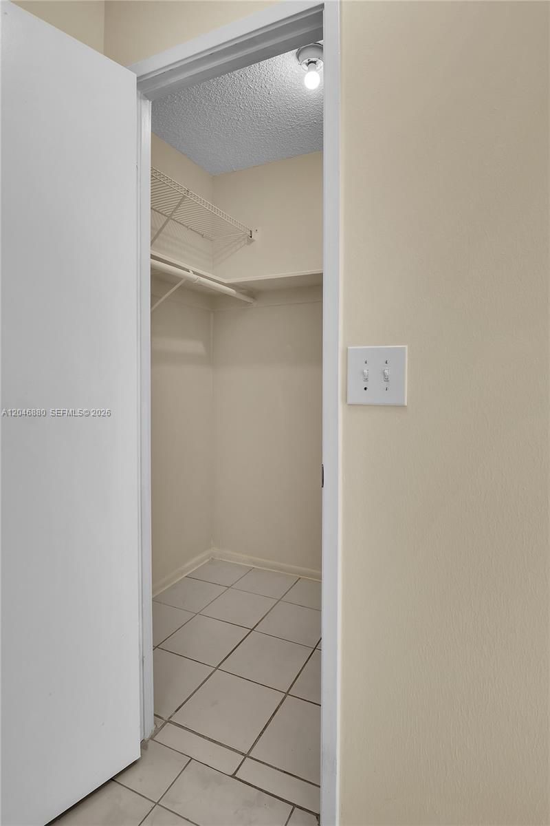 1000 NE 14th Ave , Unit 503, Hallandale Beach, FL 33009 Photo
