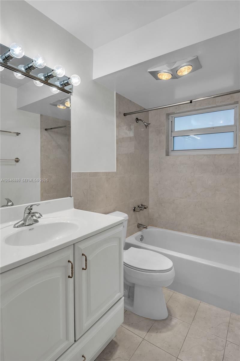 1000 NE 14th Ave , Unit 503, Hallandale Beach, FL 33009 Photo