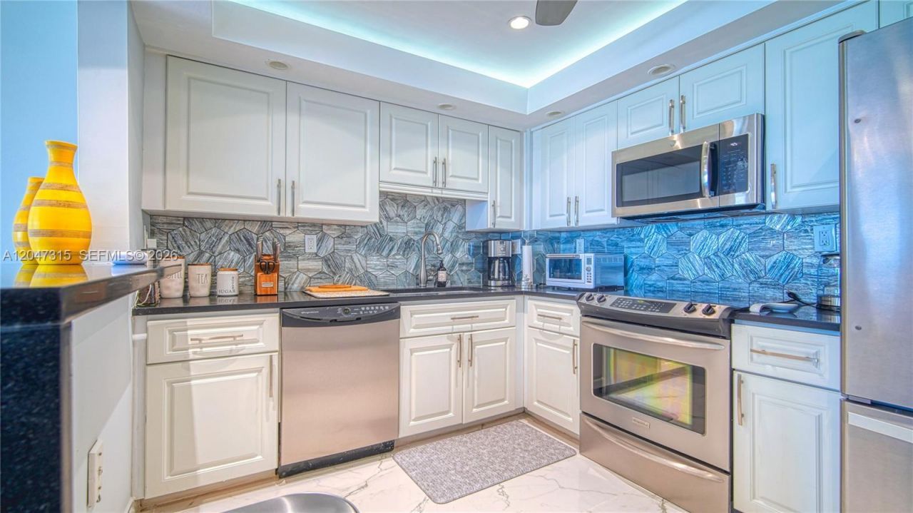 3550 Galt Ocean Dr , Unit 1808, Fort Lauderdale, FL 33308 Photo