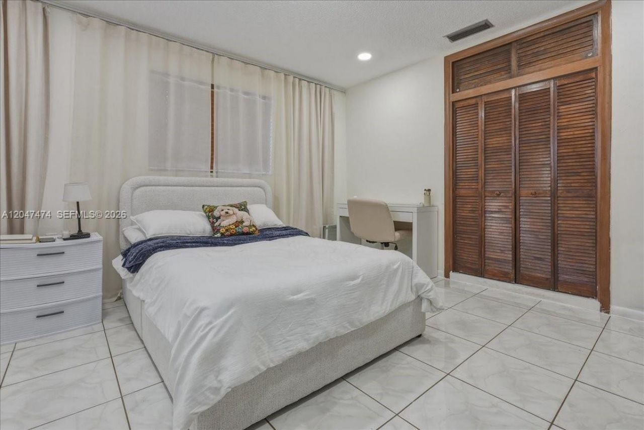 7850 W 16th Ave, Hialeah, FL 33014 Photo