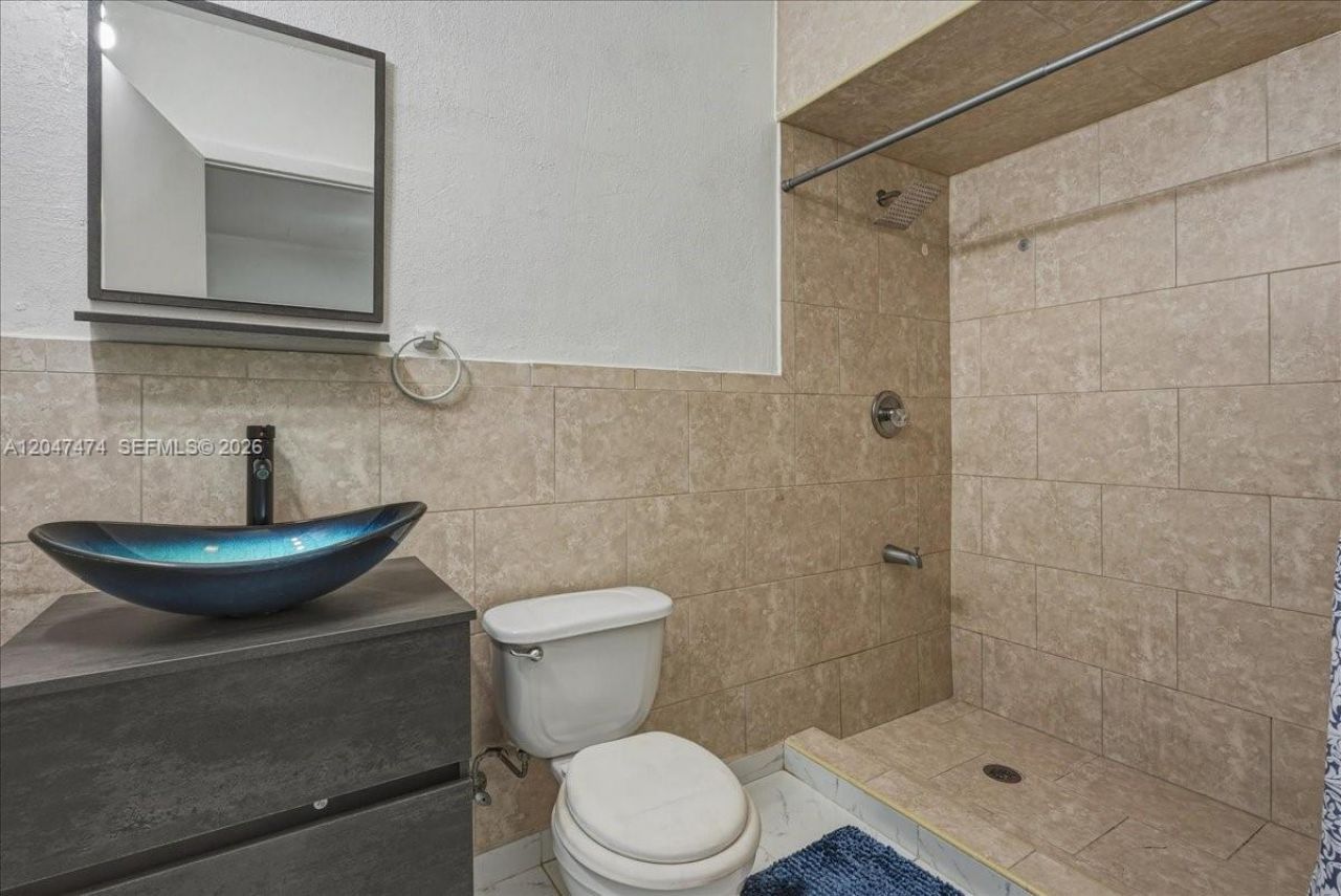 7850 W 16th Ave, Hialeah, FL 33014 Photo