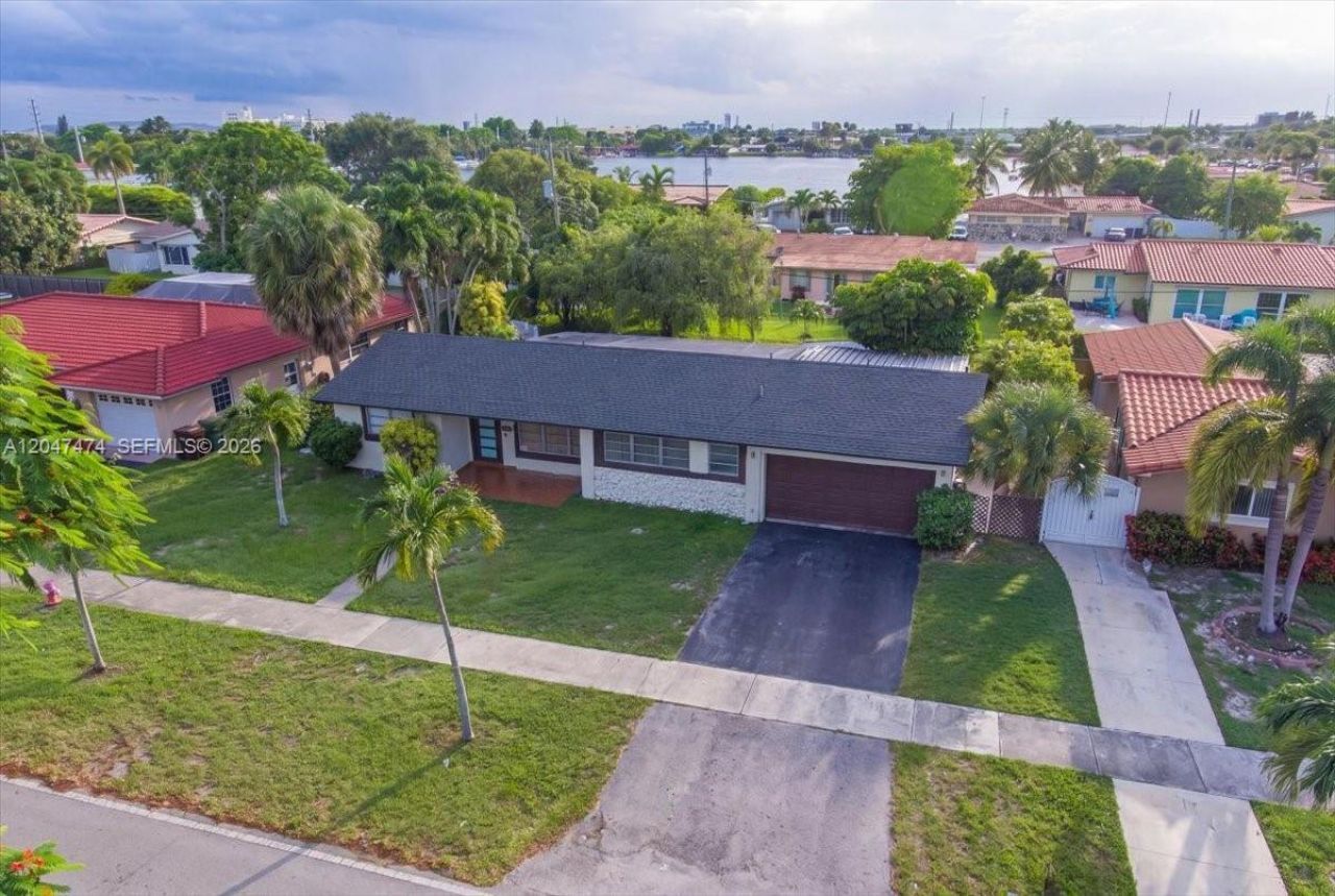 7850 W 16th Ave, Hialeah, FL 33014 Photo