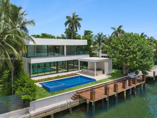 9720 W Broadview Dr , Bay Harbor Islands, FL 33154