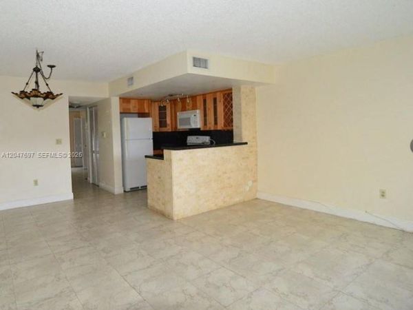 510 NW 86th , Unit 104-12, Miami, FL 33126