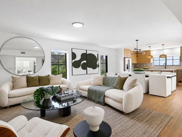 7811 Carlyle Ave , Miami Beach, FL 33141