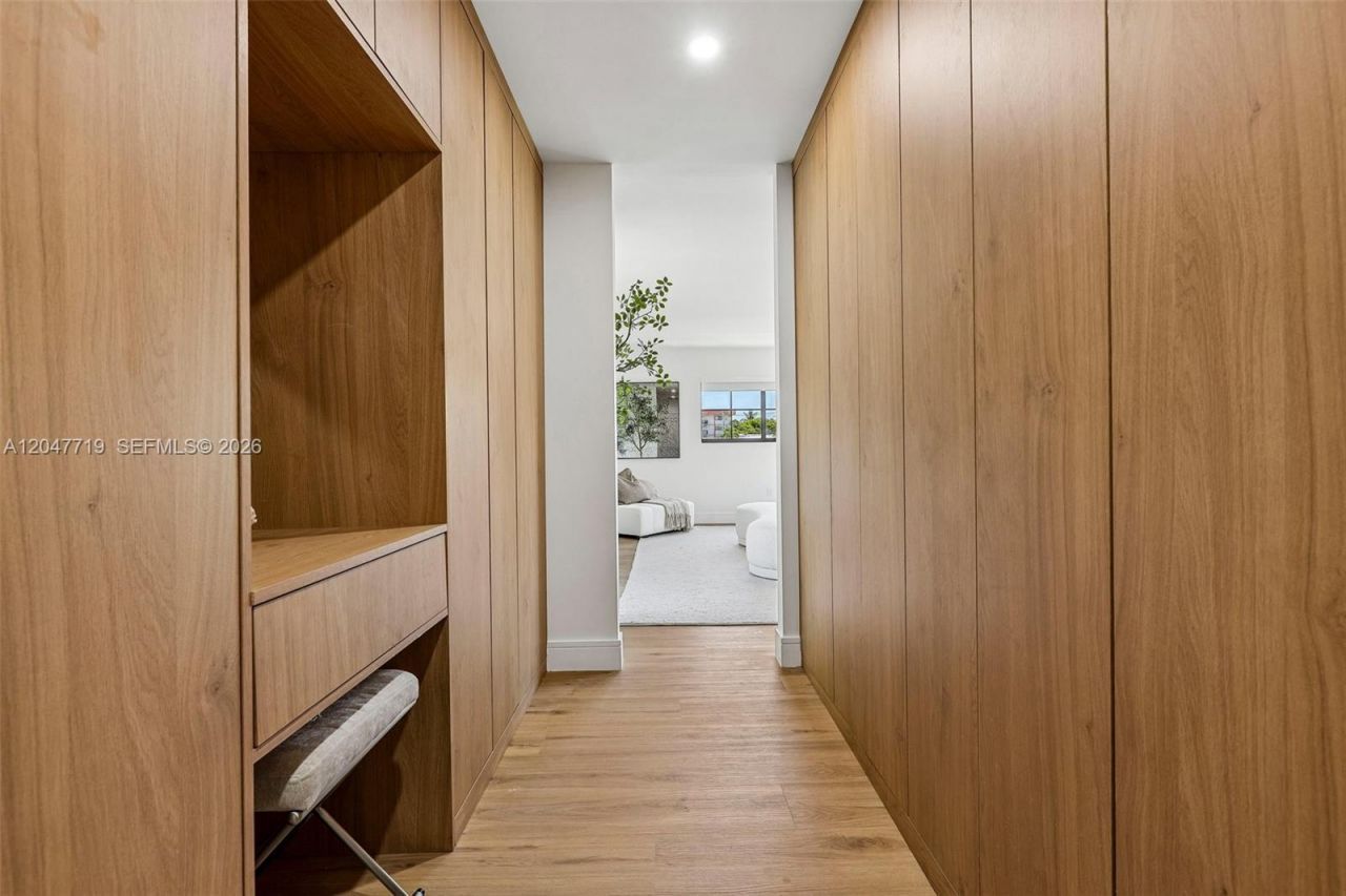 7811 Carlyle Ave , Miami Beach, FL 33141 Photo
