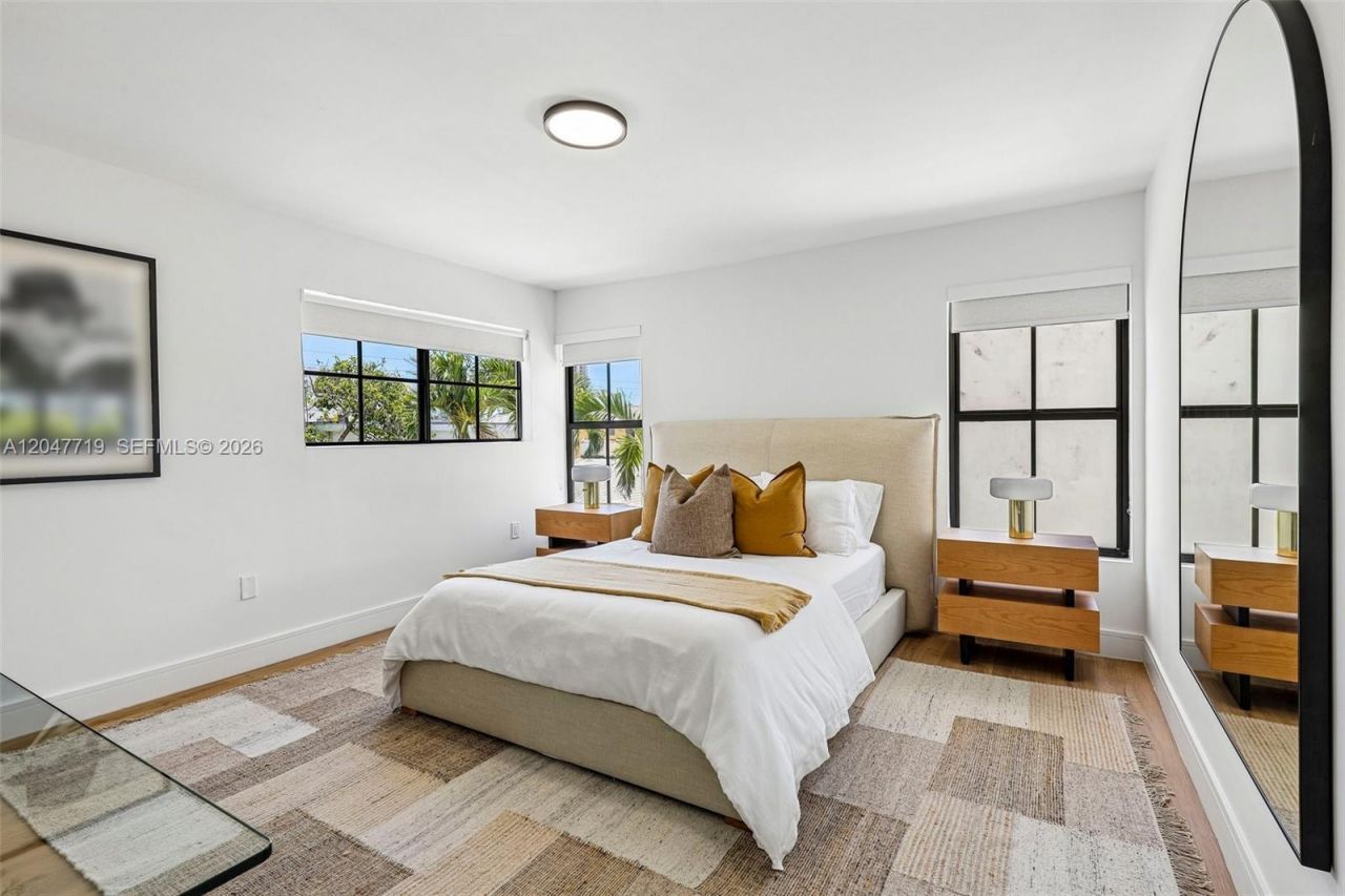 7811 Carlyle Ave , Miami Beach, FL 33141 Photo