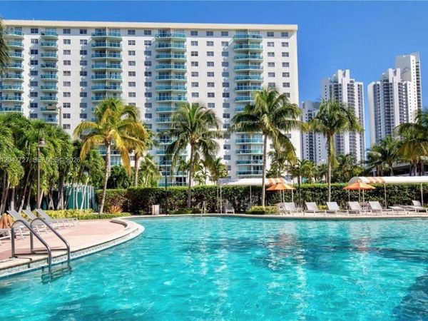 19380 Collins Ave, Unit 1001, Sunny Isles Beach, FL 33160