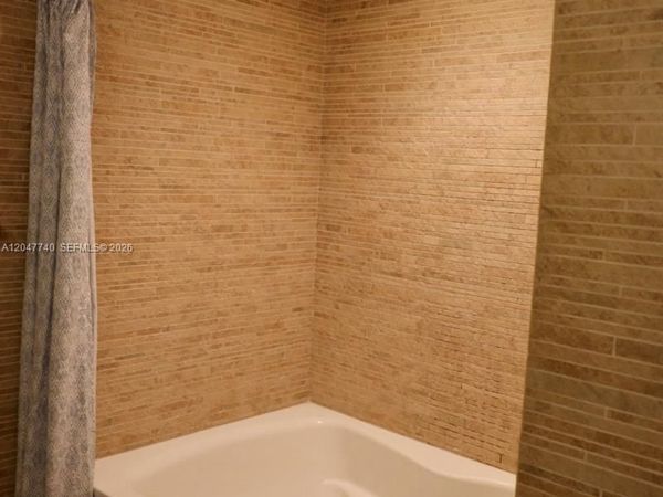 50 Biscayne Blvd , Unit 606, Miami, FL 33132