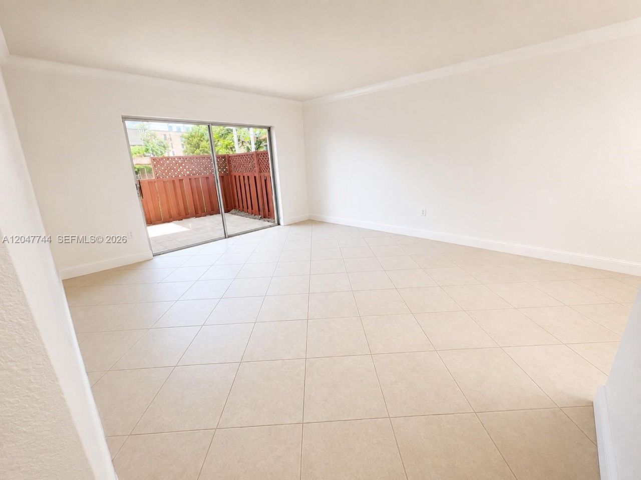 8601 SW 94th St, Unit 105W, Miami, FL 33156 Photo